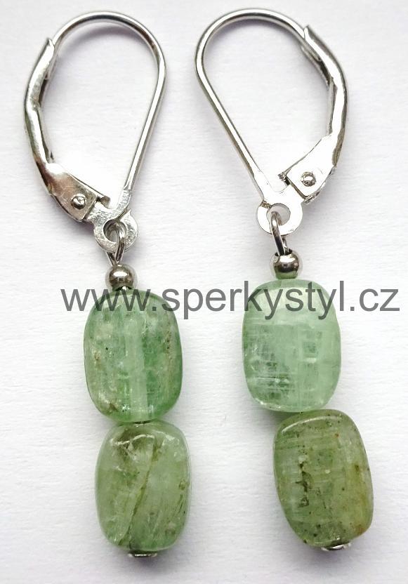 Elegantní stříbrné náušnice z minerálu zelený kyanit neboli disthen