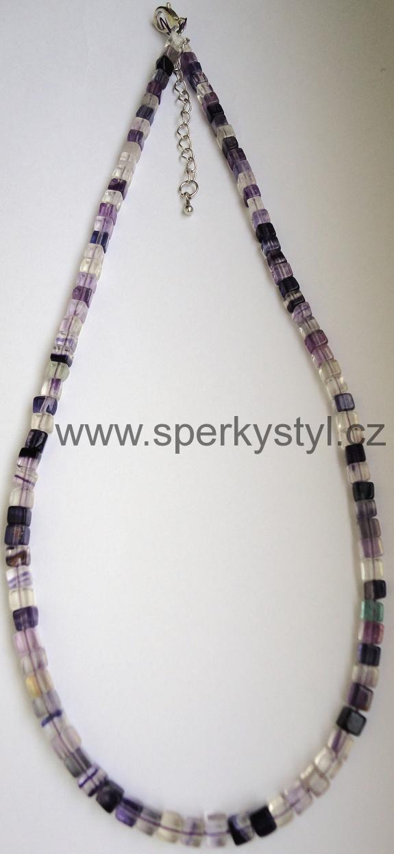 Elegantní náhrdelník z minerálu fluorit