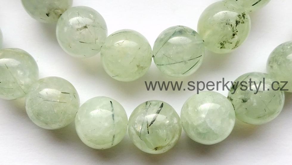 Elegantní náhrdelník z minerálu prehnit