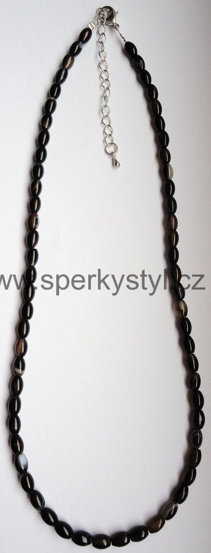 Elegantní náhrdelník z minerálu onyx