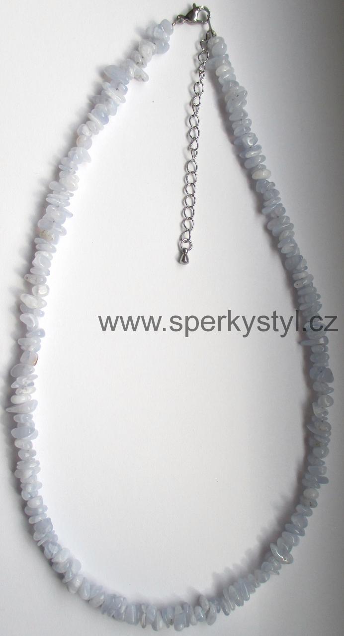 Elegantní náhrdelník z minerálu chalcedon