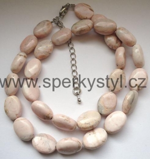 Elegantní náhrdelník z minerálu růžový opál