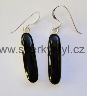 Elegantní stříbrné naušnice s minerálem onyx