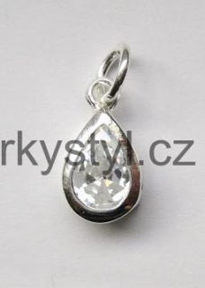 Elegantní stříbrný přívěsek se zirkony ve tvaru kapky