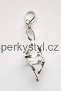 Elegantní stříbrný přívěsek 