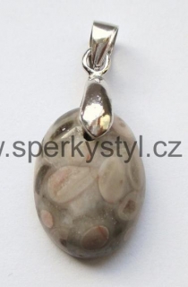 Elegantní stříbrný přívěsek s minerálem zkamenělý korál