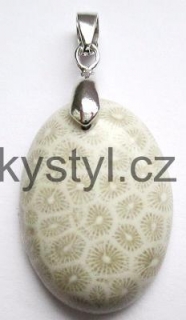Elegantní stříbrný přívěsek s minerálem zkamenělý korál