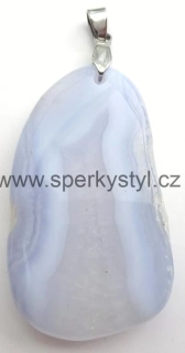 Elegantní přívěsek z minerálu chalcedon
